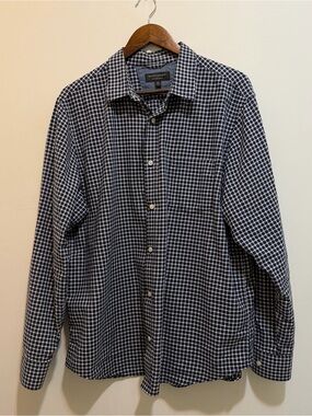 Banana Republic Soft Wash Slim Fit Black & White Windowpane Button-Up Shirt